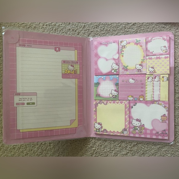 Hello Kitty School Supplies - Picture 4 of 7
